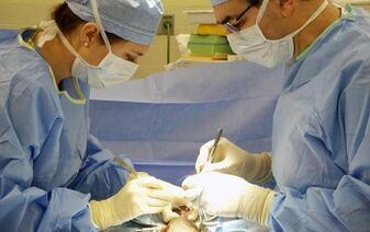 Rêbazên surgical yên zêdekirina penêr